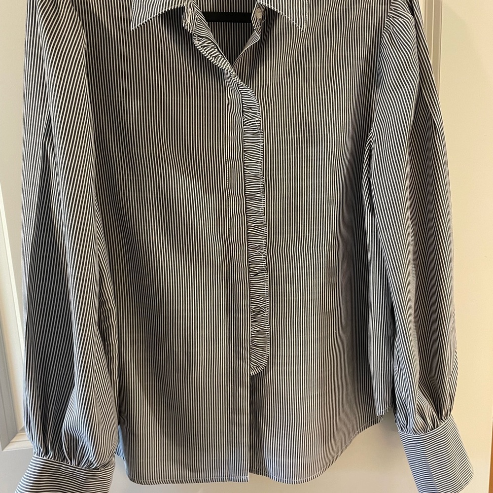 Max Studio Men's Black and White Striped Shirt